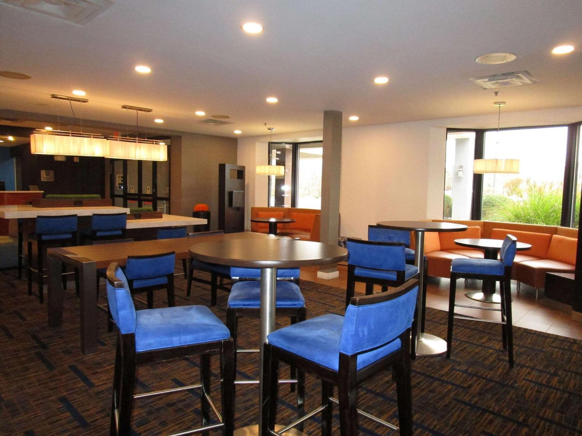 Country Inn & Suites By Radisson, Columbus-Edinburgh Luaran gambar