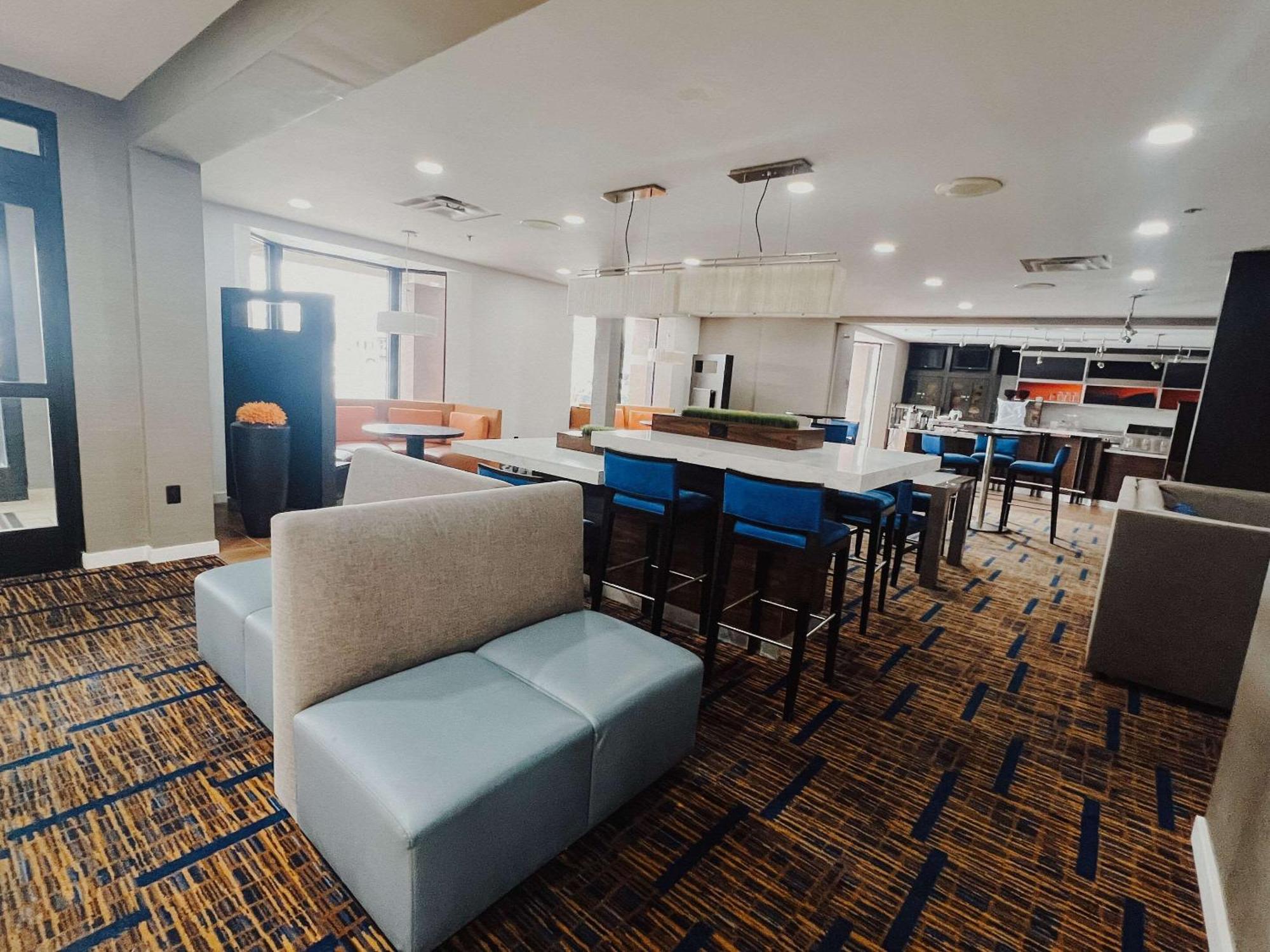 Country Inn & Suites By Radisson, Columbus-Edinburgh Luaran gambar