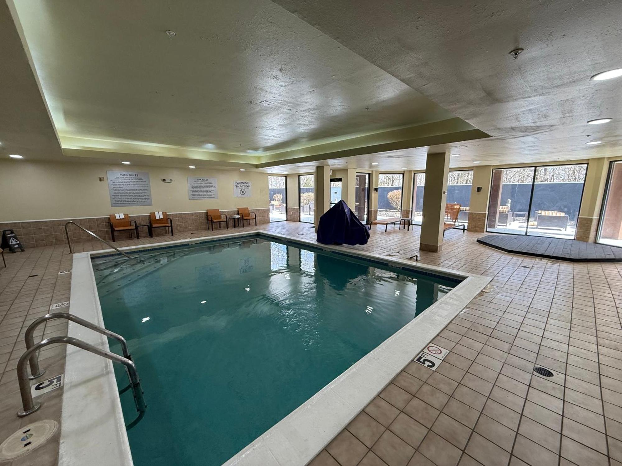Country Inn & Suites By Radisson, Columbus-Edinburgh Luaran gambar